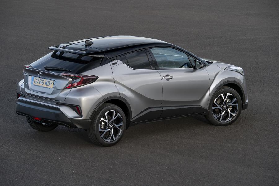  Toyota C-HR 2016 года  (UK) (фото 21 из 32)